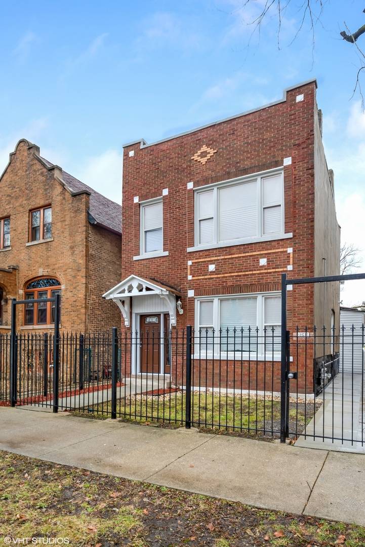Chicago, IL 60623,2345 S Lawndale AVE