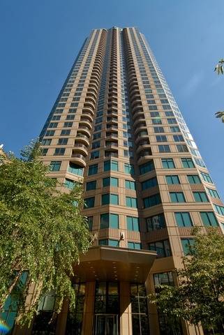 Chicago, IL 60654,400 N La Salle DR #4105