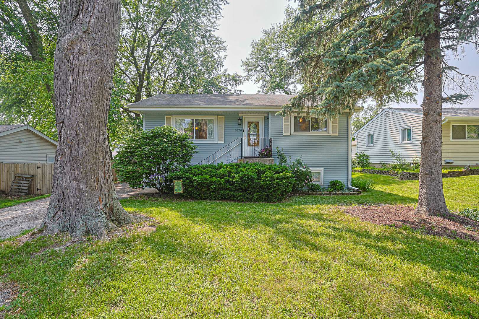 Downers Grove, IL 60516,6124 Chase AVE