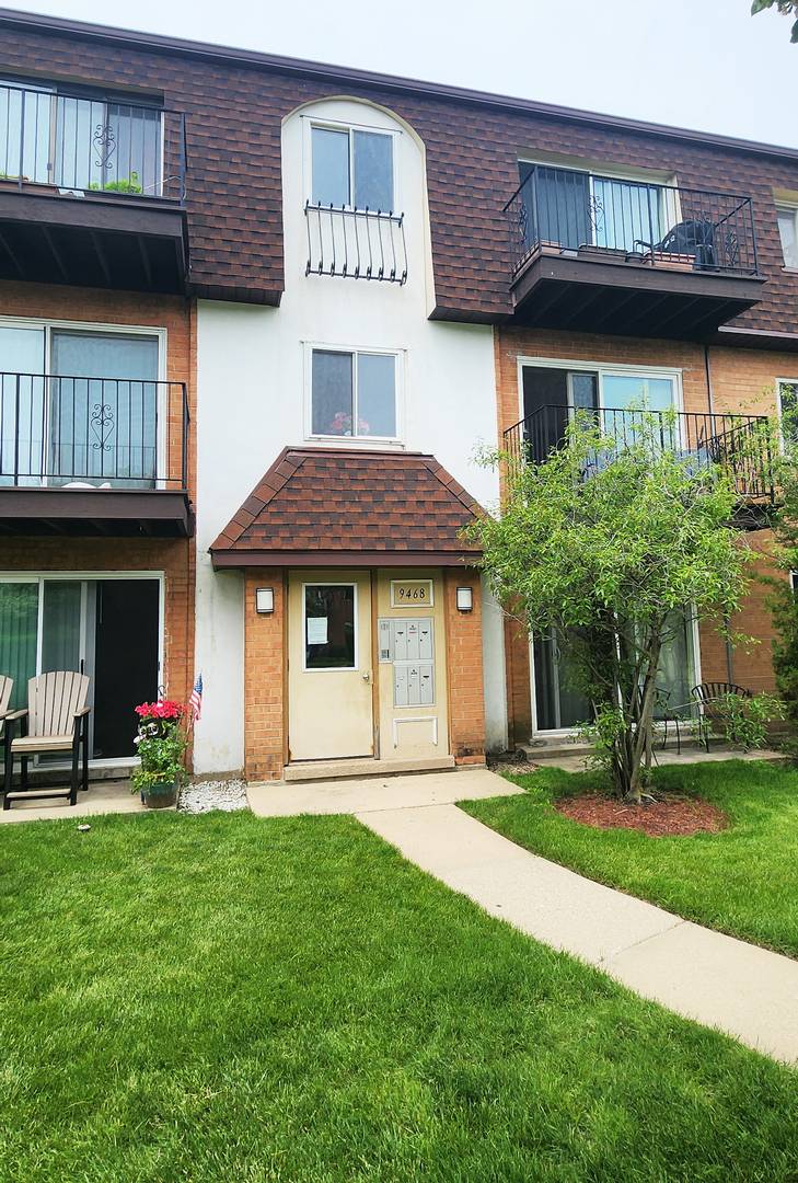 Des Plaines, IL 60016,9468 BAY COLONY DR #3N