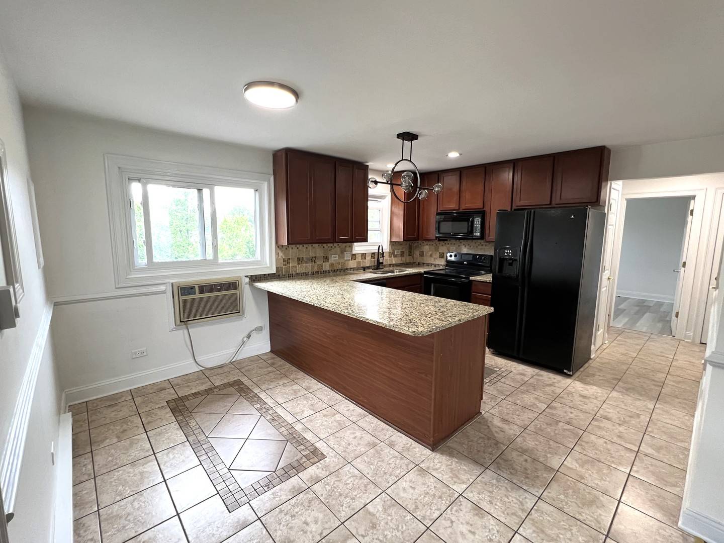 Worth, IL 60482,6842 W Lode DR #3B