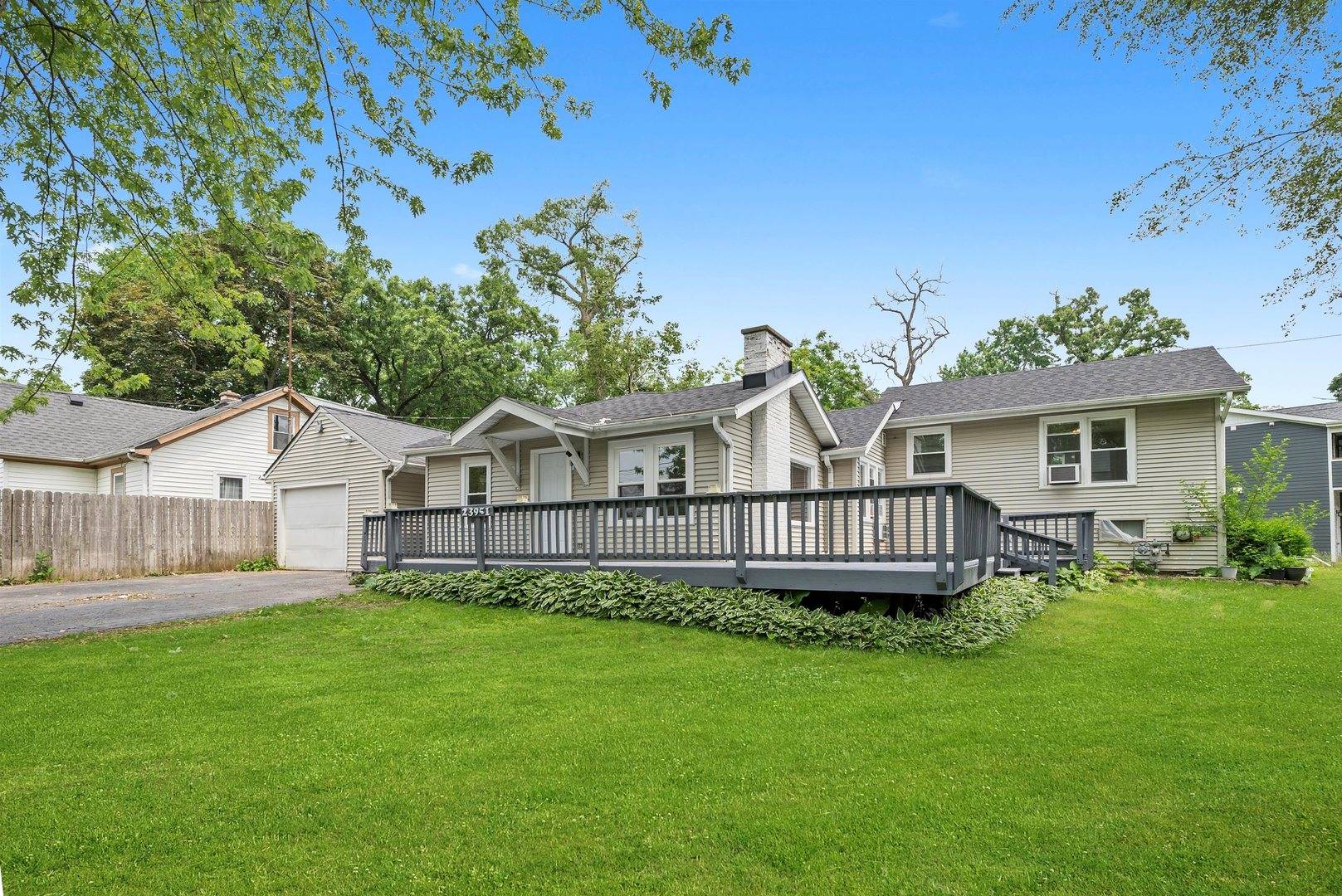 Lake Zurich, IL 60047,23951 N Lakeside DR