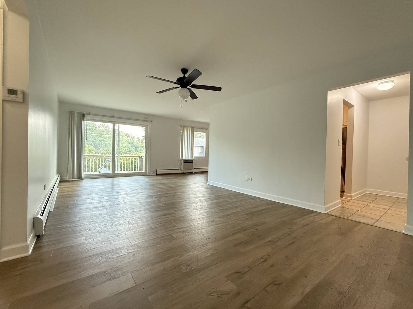 Prospect Heights, IL 60070,946 E Old Willow RD #204