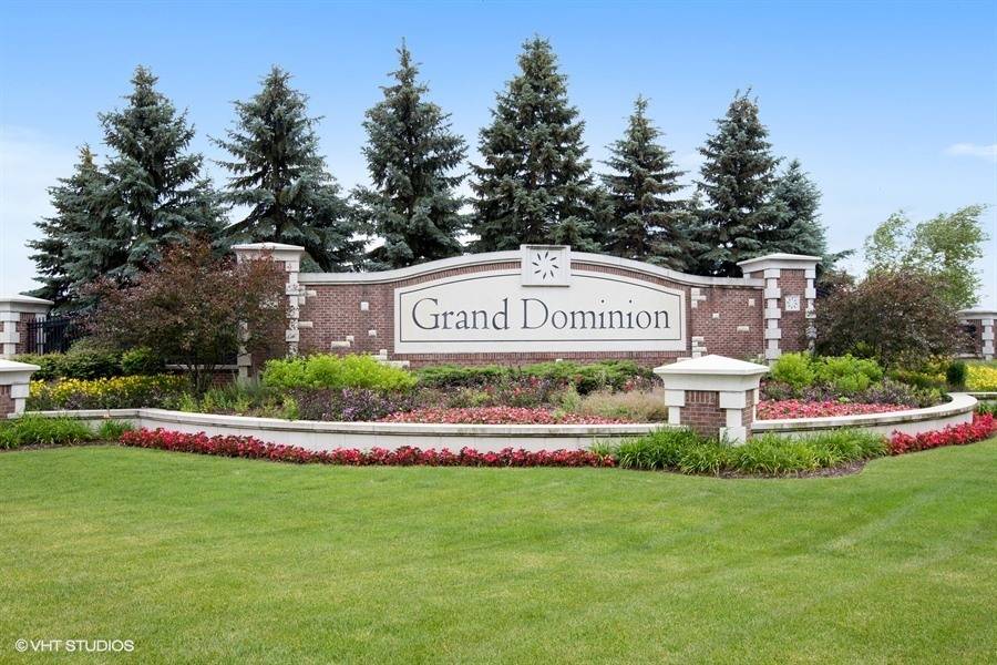 Mundelein, IL 60060,3332 Sheridan LN