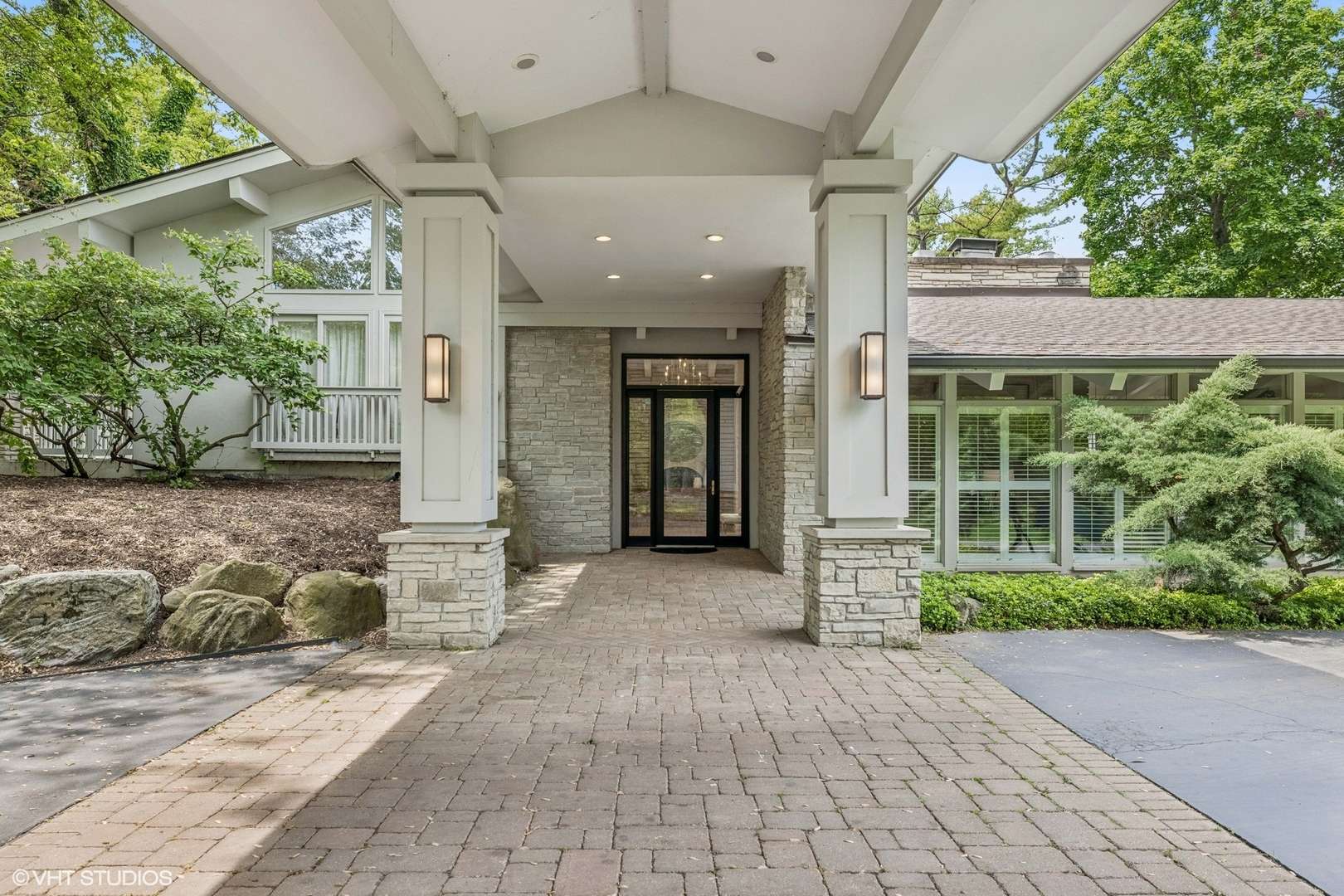 Northfield, IL 60093,830 Camden LN