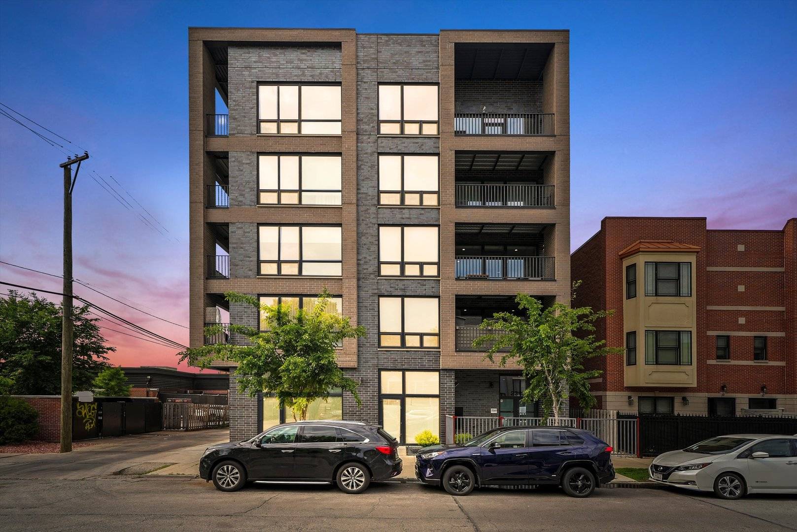 Chicago, IL 60612,2342 W Adams ST #304