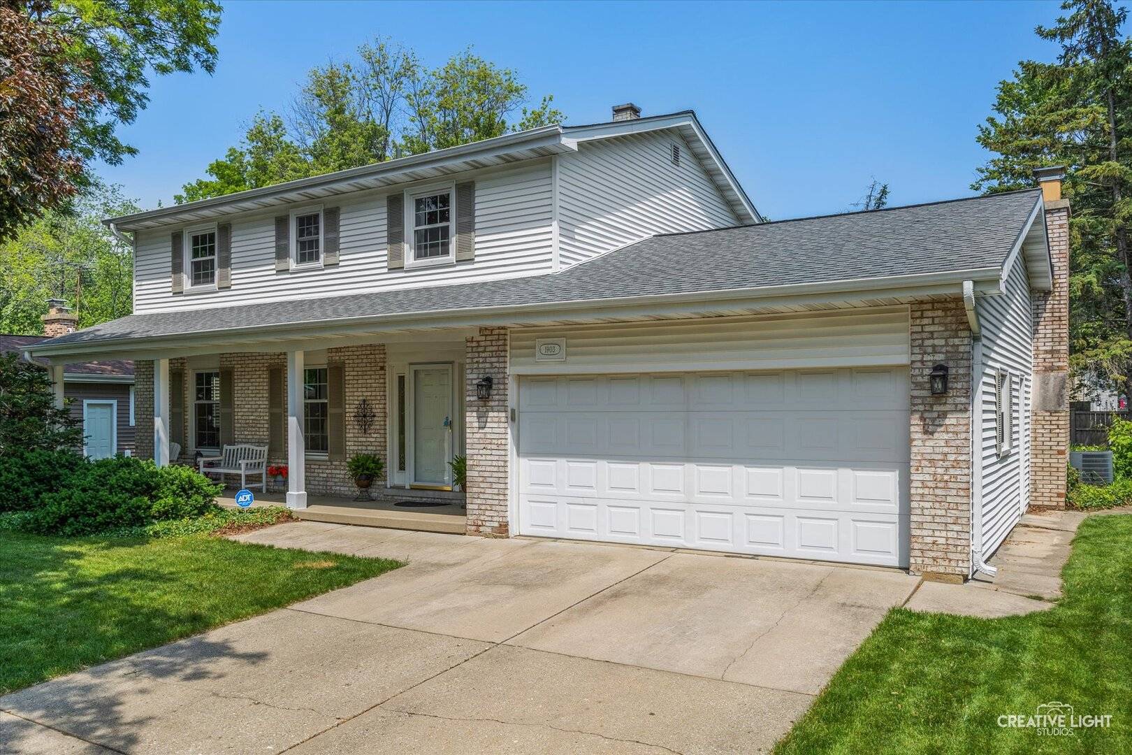 Wheaton, IL 60189,1903 Brentwood LN