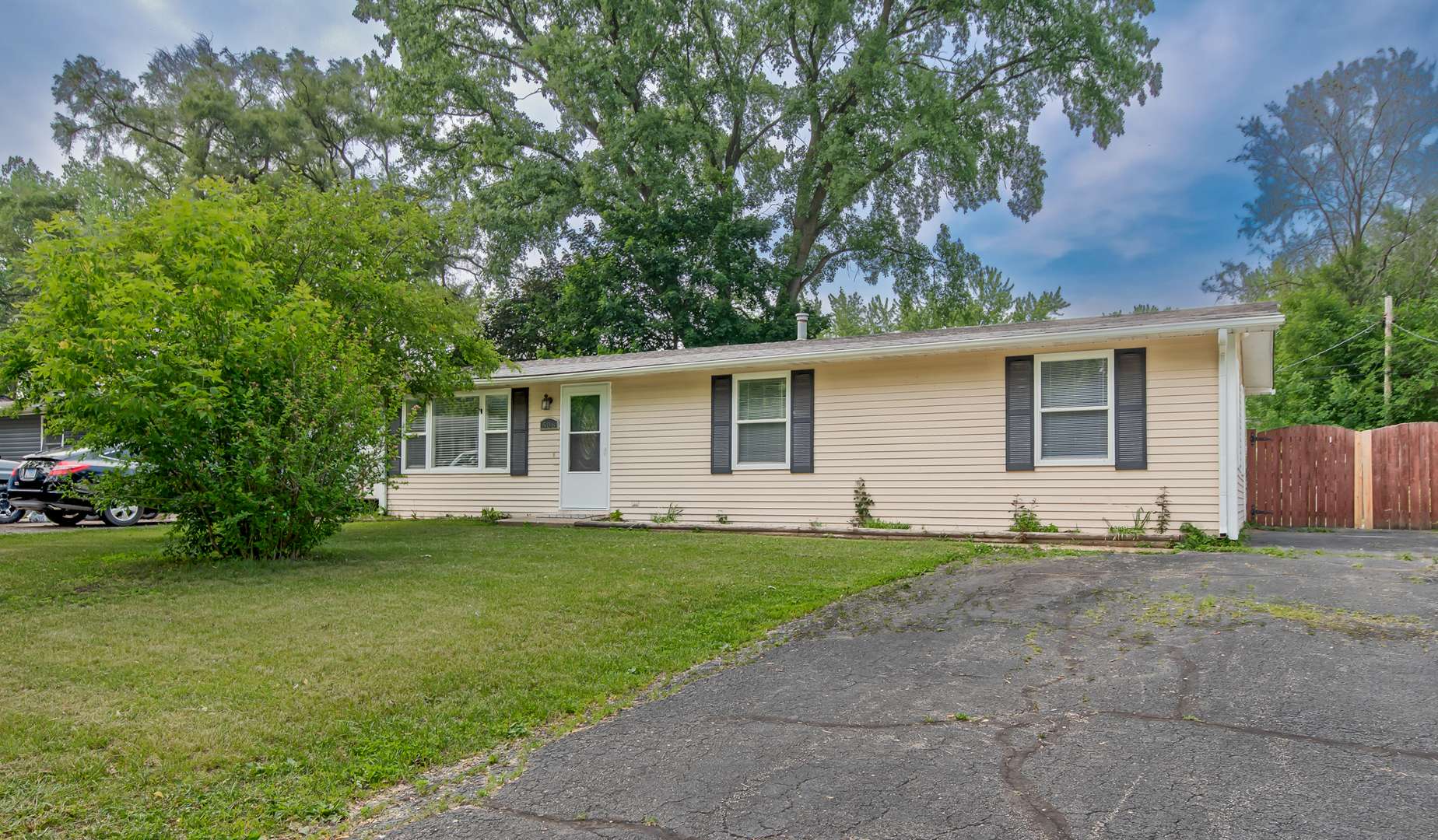 Mchenry, IL 60051,506 Sunrise DR