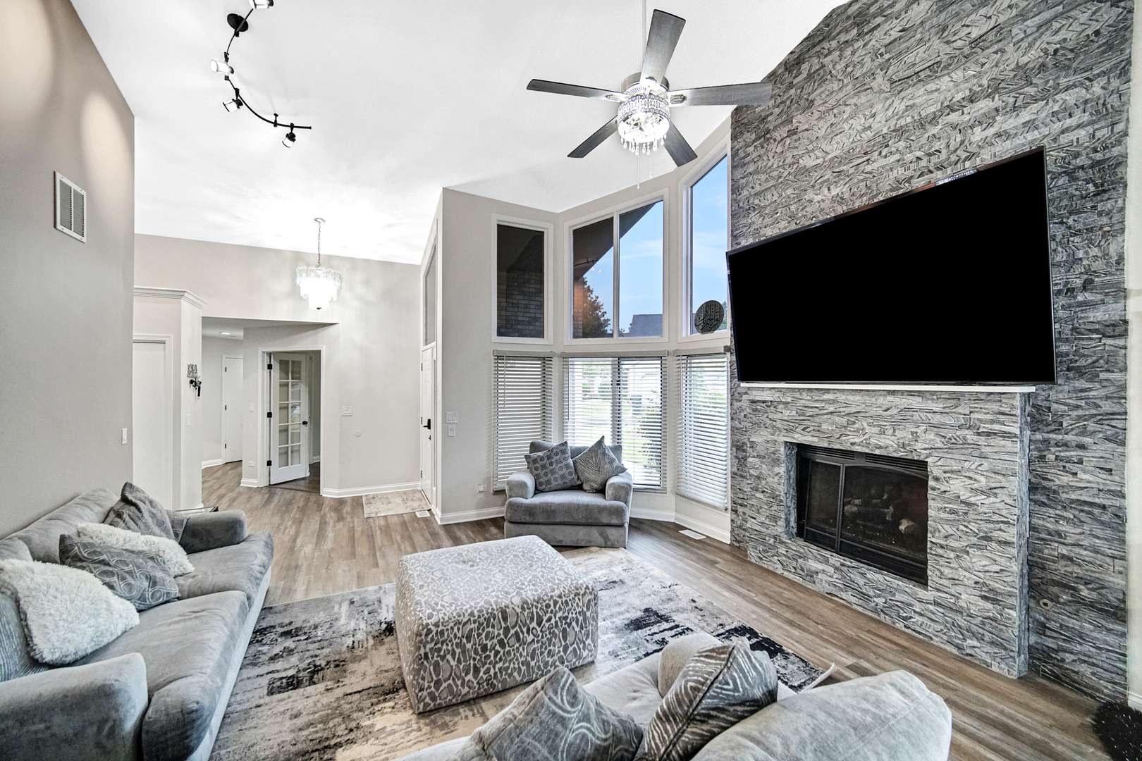 Palos Heights, IL 60463,19 W Bay RD