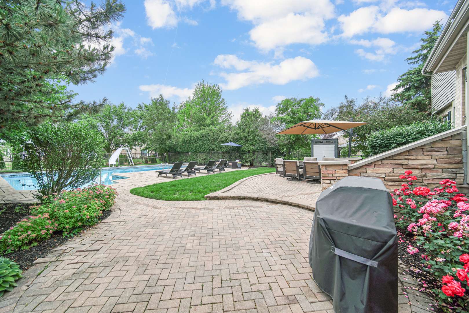 Homer Glen, IL 60491,12533 Rosewood DR