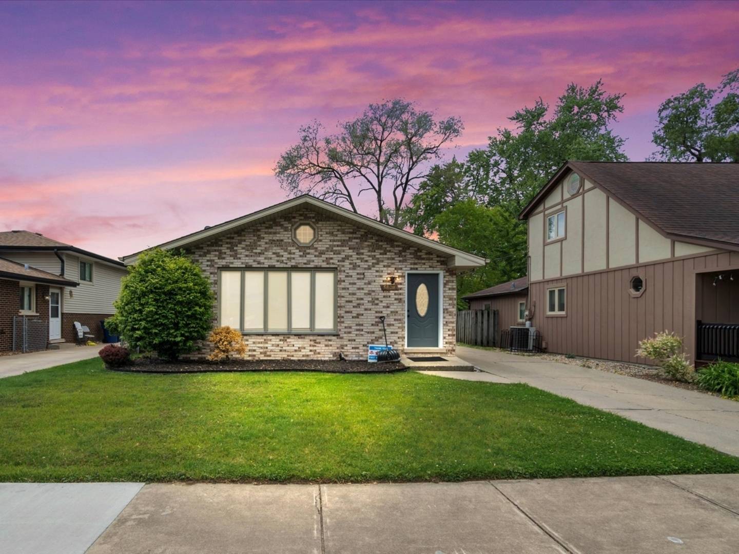 Oak Lawn, IL 60453,5809 W 90TH PL