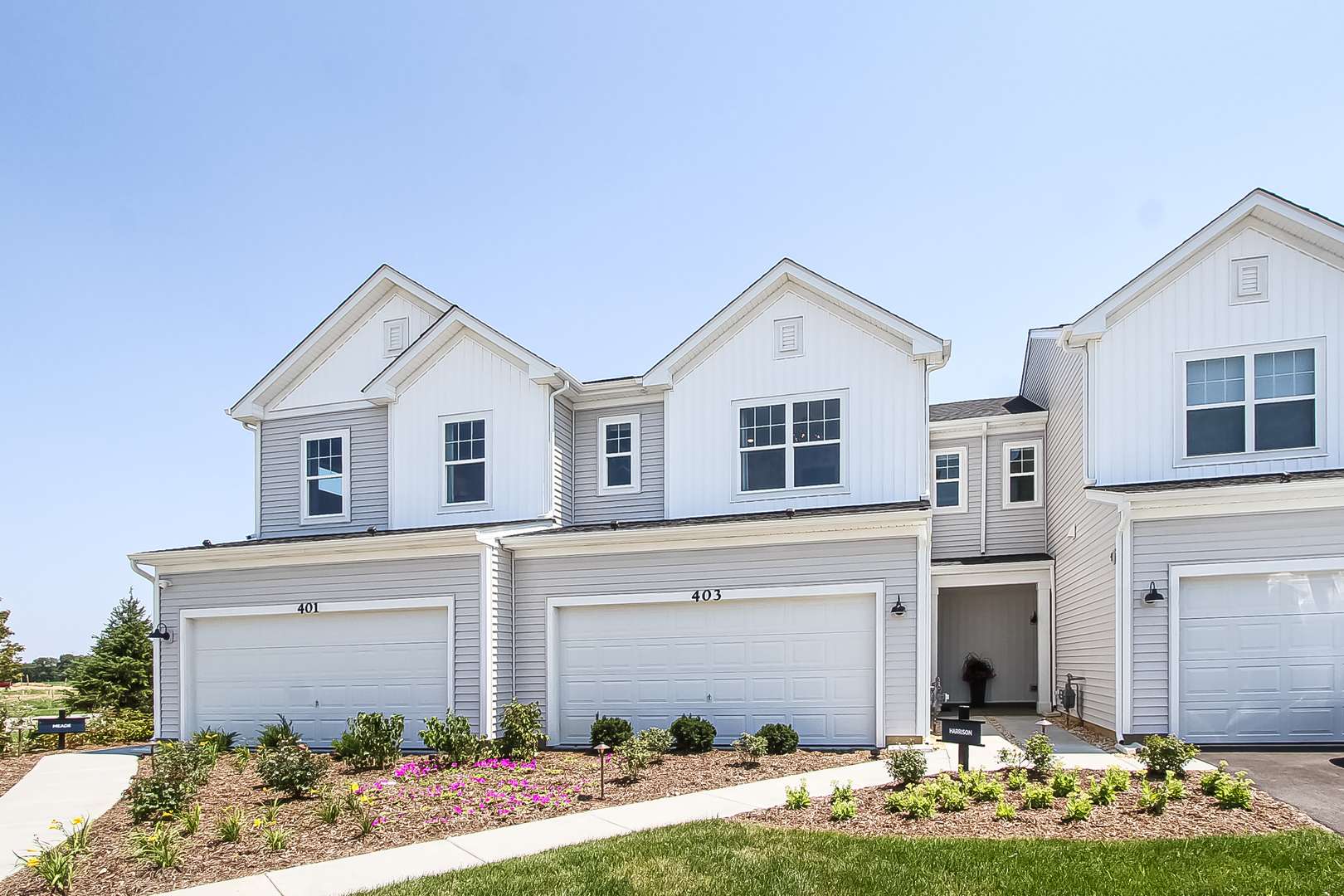 South Elgin, IL 60177,264 Kingsport DR