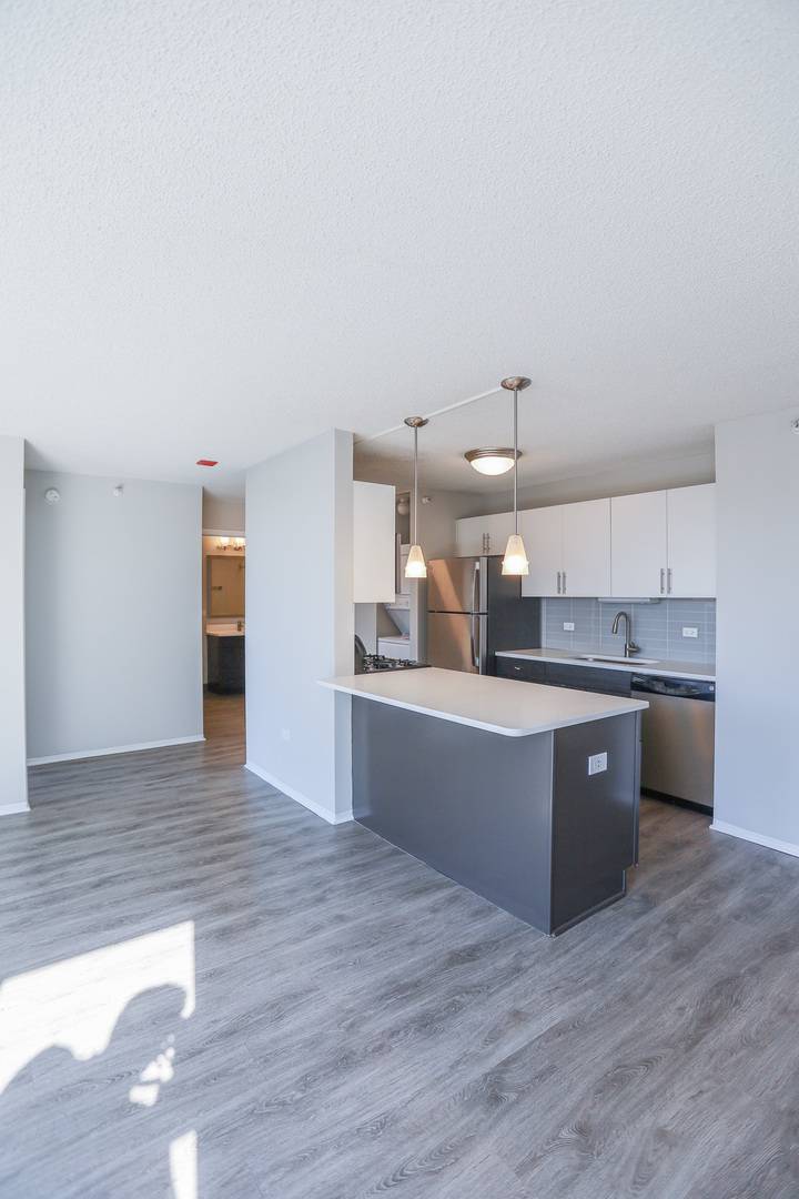 Chicago, IL 60661,180 N Jefferson ST #2608