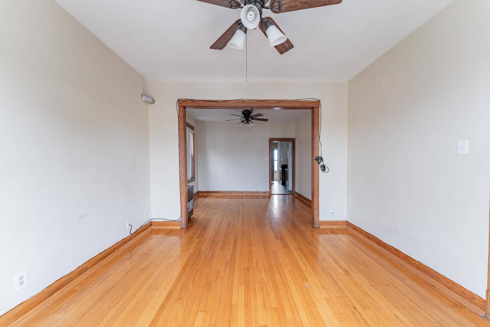 Cicero, IL 60804,2104 S 49th AVE #2