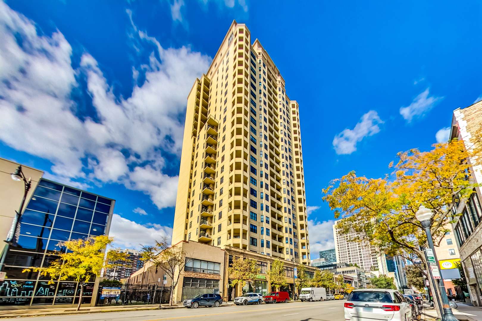 Chicago, IL 60605,1464 S Michigan AVE #1404