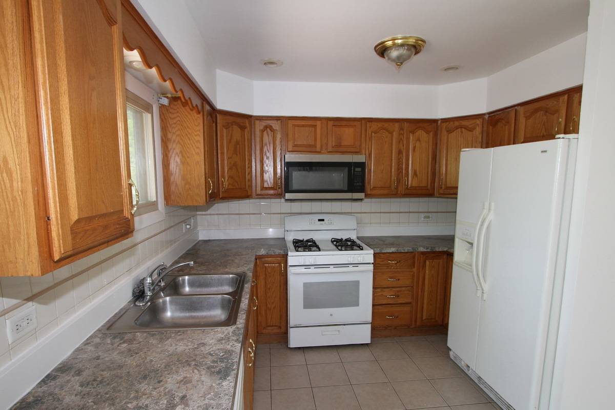 Matteson, IL 60443,5808 ALLEMONG DR