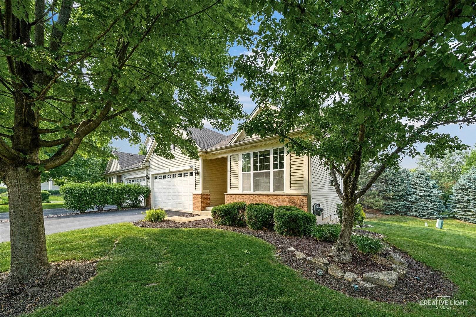 Sugar Grove, IL 60554,1920 Glenwood CIR #B