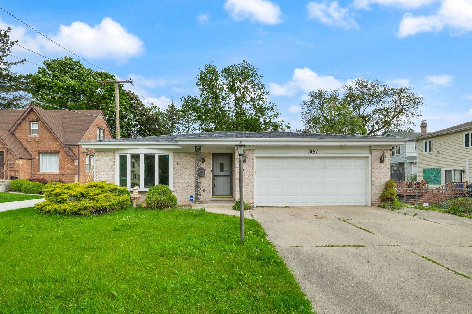 Des Plaines, IL 60016,1094 E Algonquin RD
