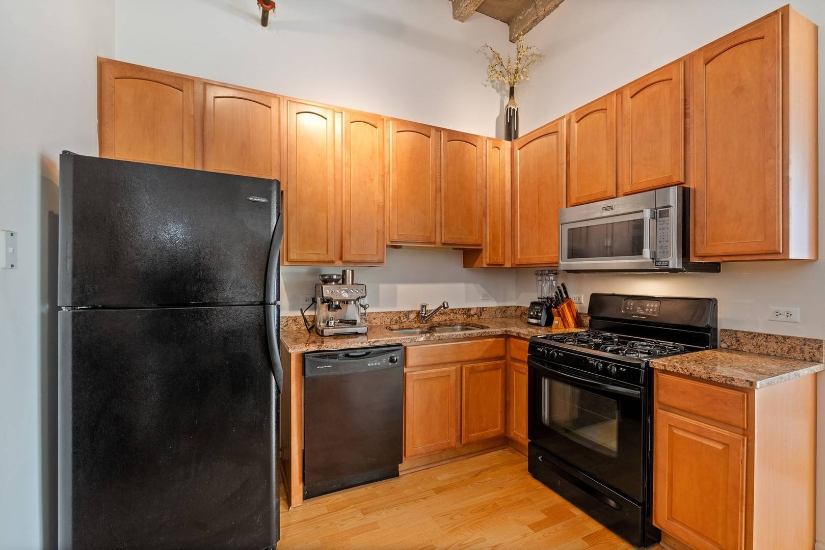 Chicago, IL 60605,1503 S State ST #807