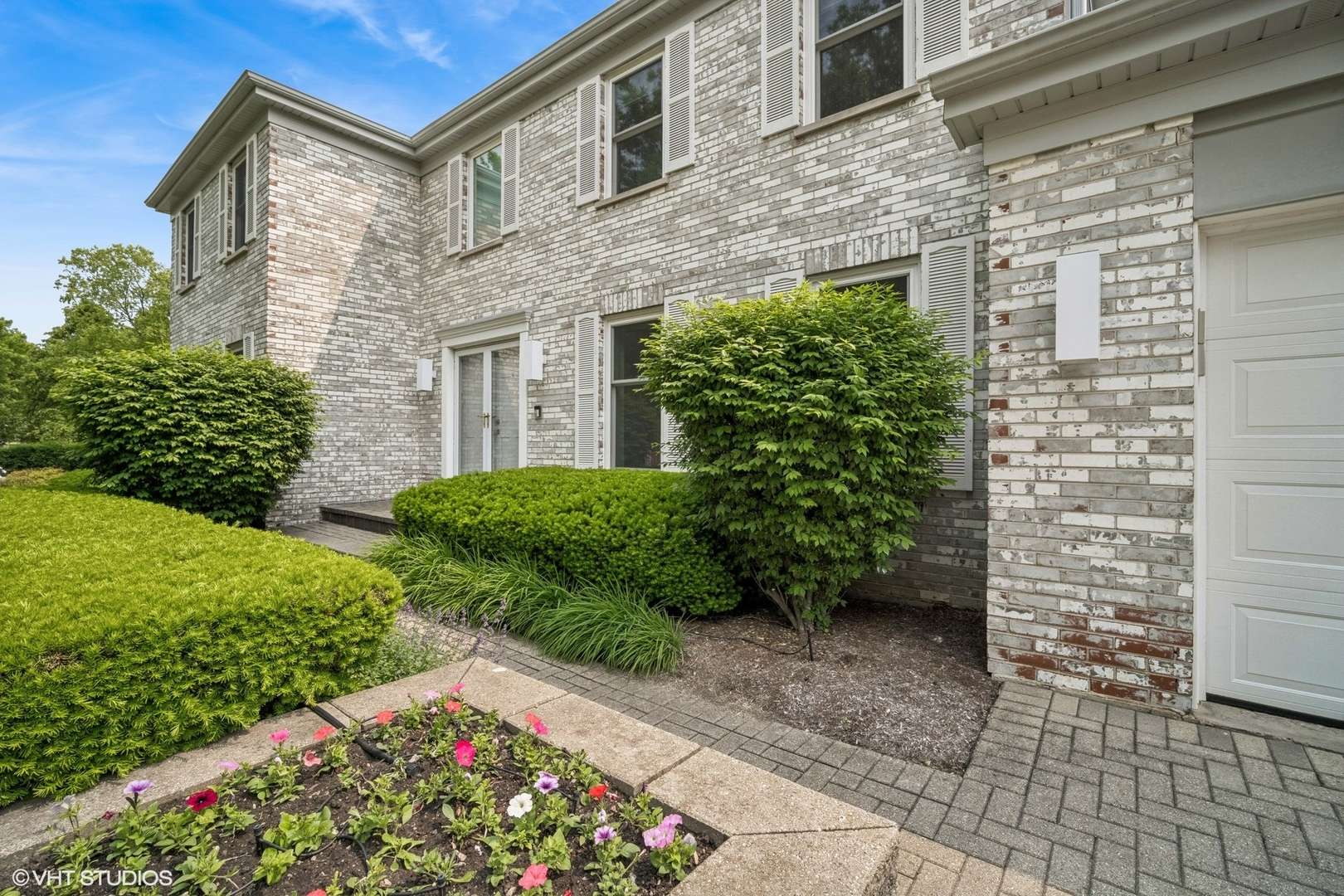 Arlington Heights, IL 60004,4045 N Harvard AVE