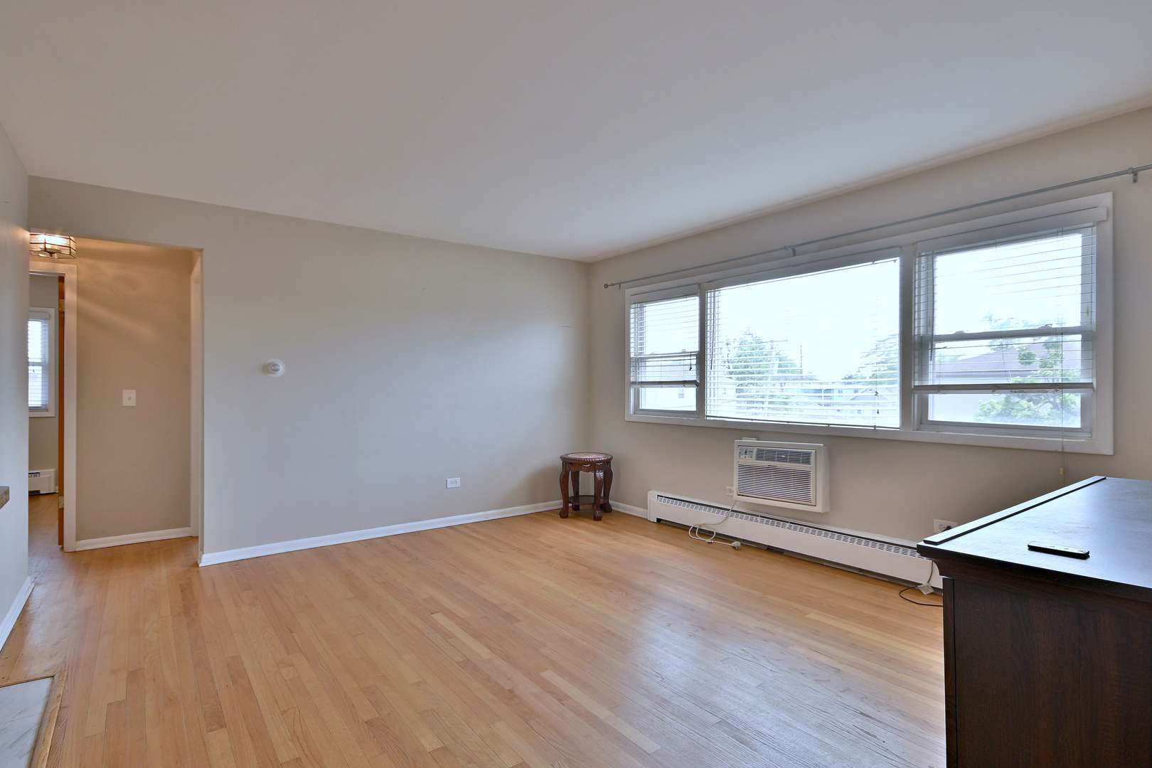 Elmwood Park, IL 60707,7321 W Fullerton AVE #10