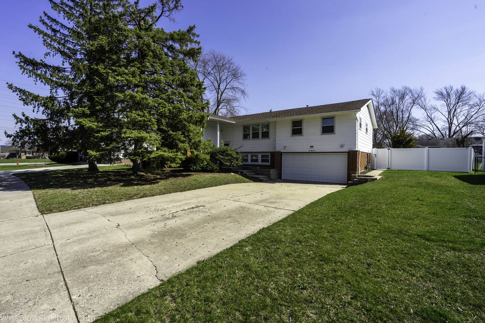 Elk Grove Village, IL 60007,651 Clearmont DR