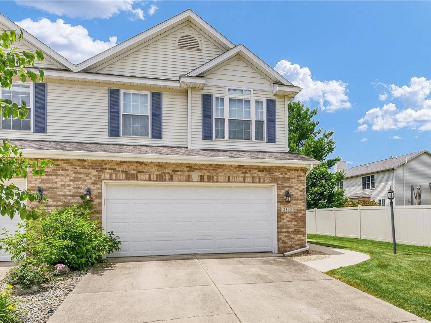 Champaign, IL 61822,2303 Blanche LN #B