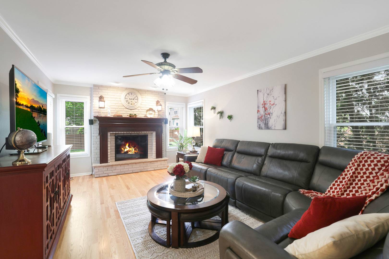 Wauconda, IL 60084,585 Meadowview DR