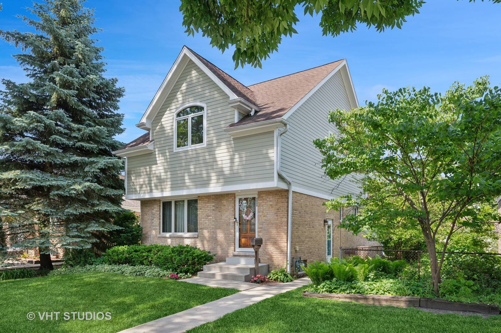 Morton Grove, IL 60053,9008 Marmora AVE