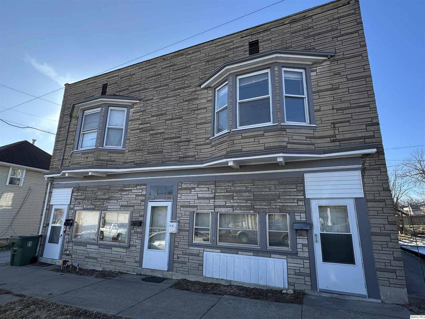Quincy, IL 62301,818-20 S 8th ST