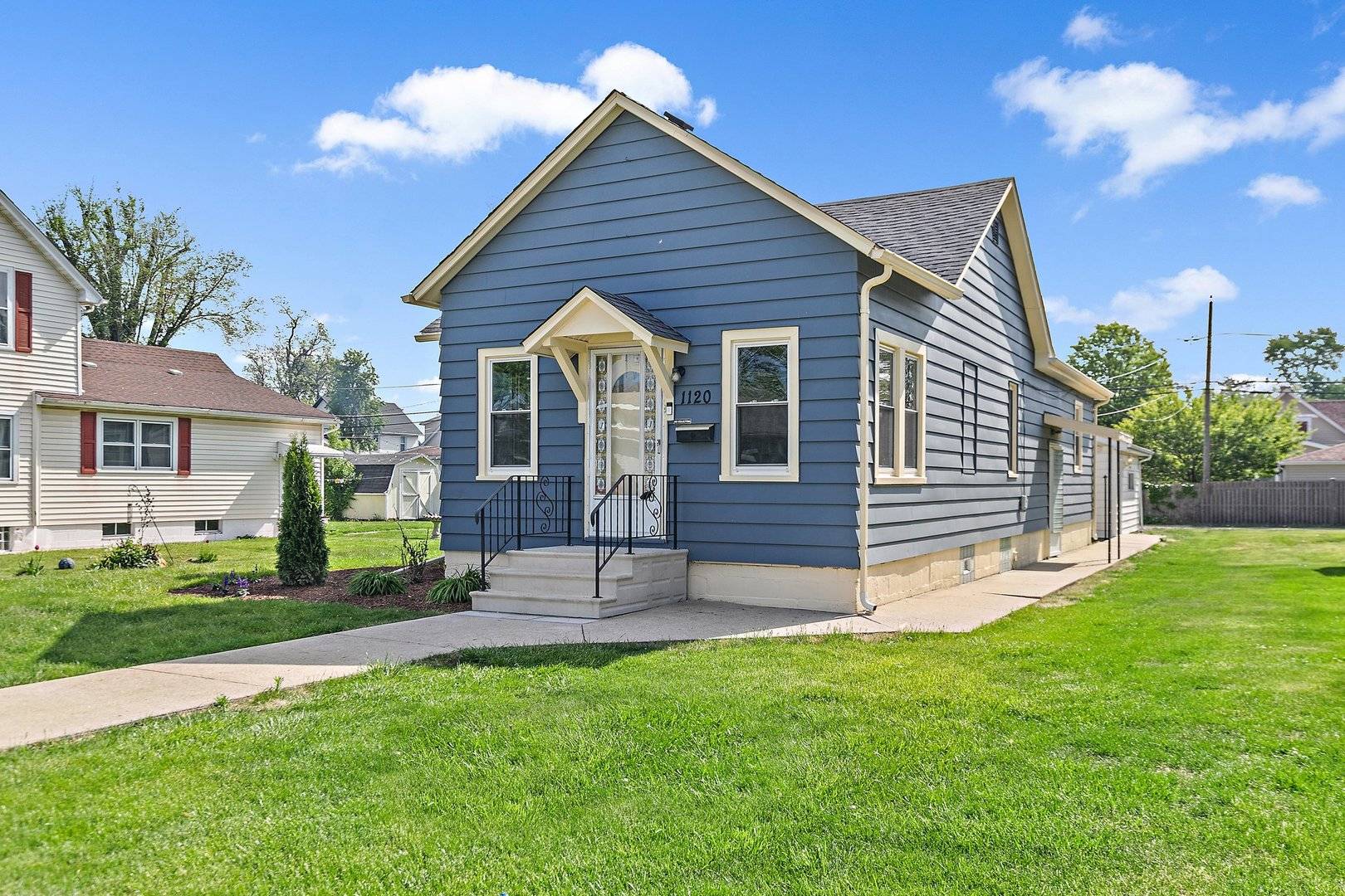 Joliet, IL 60435,1102 Oakland AVE