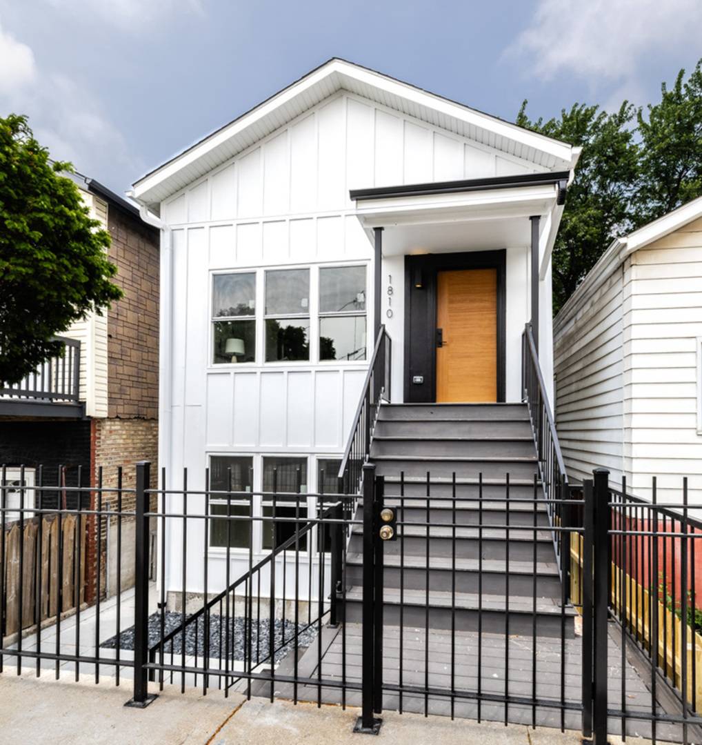 Chicago, IL 60608,1810 W 23rd ST