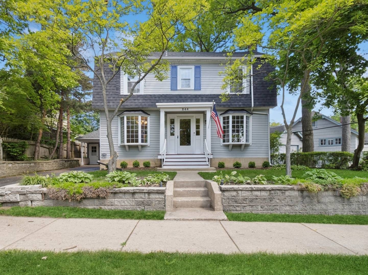Lake Forest, IL 60045,244 Rose TER