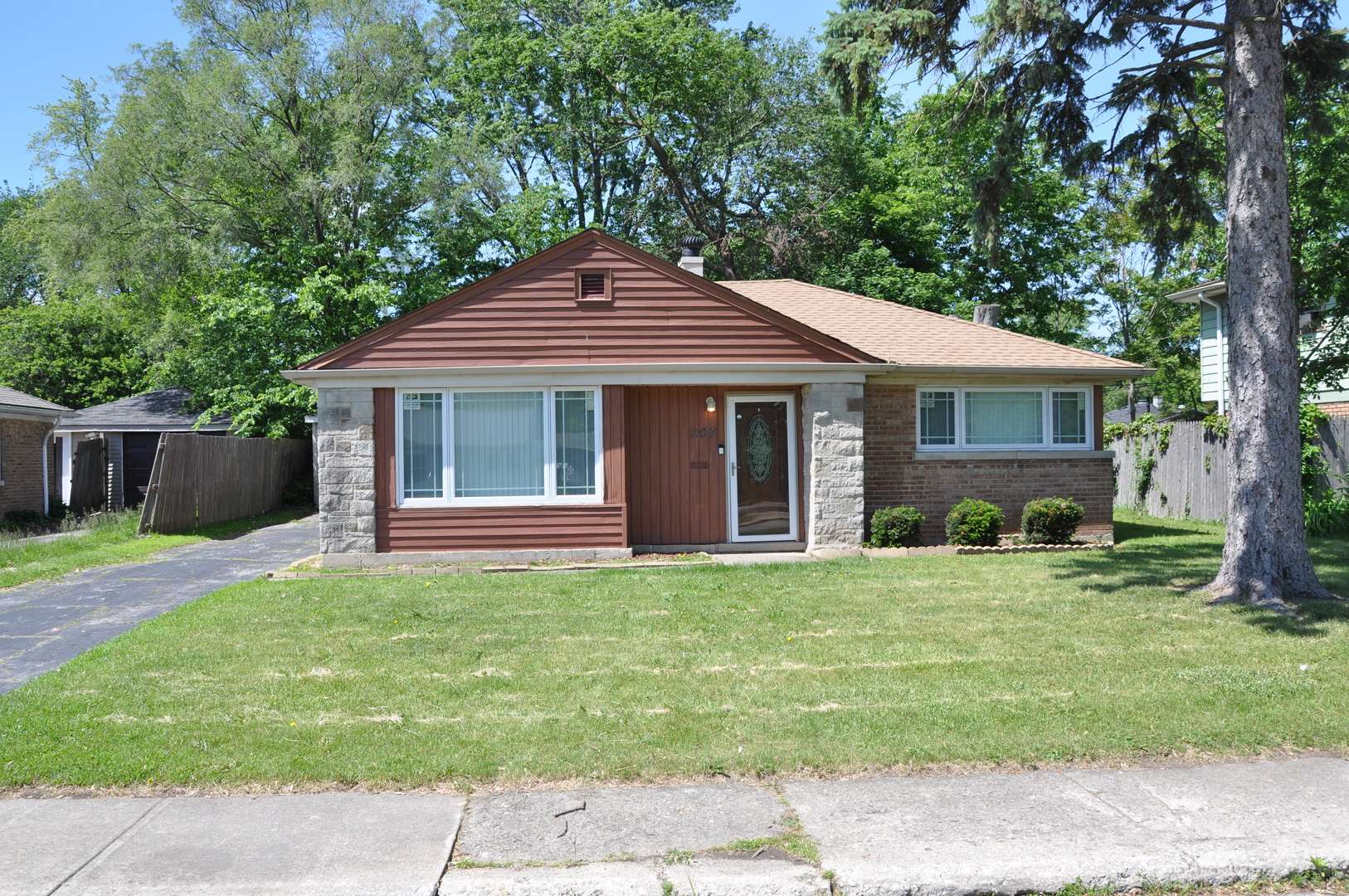 Park Forest, IL 60466,207 Mantua ST
