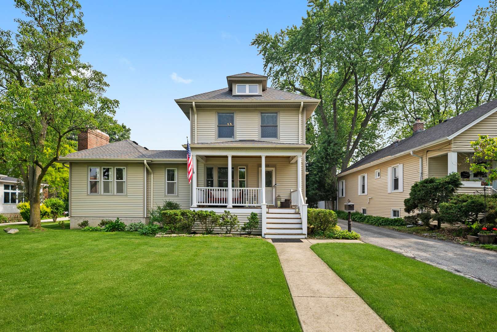 Lombard, IL 60148,219 W Ash ST