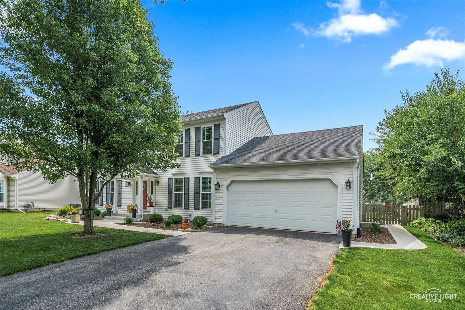 Oswego, IL 60543,130 CINDERFORD DR
