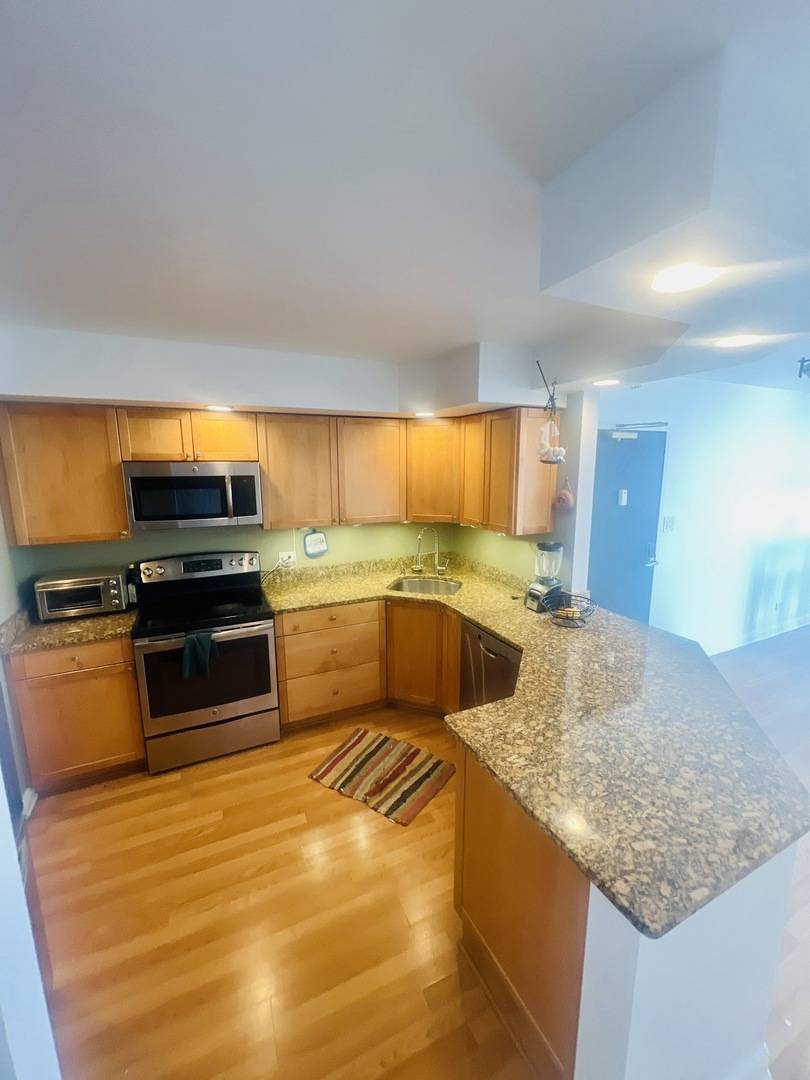 Wood Dale, IL 60191,465 W Dominion DR #1302