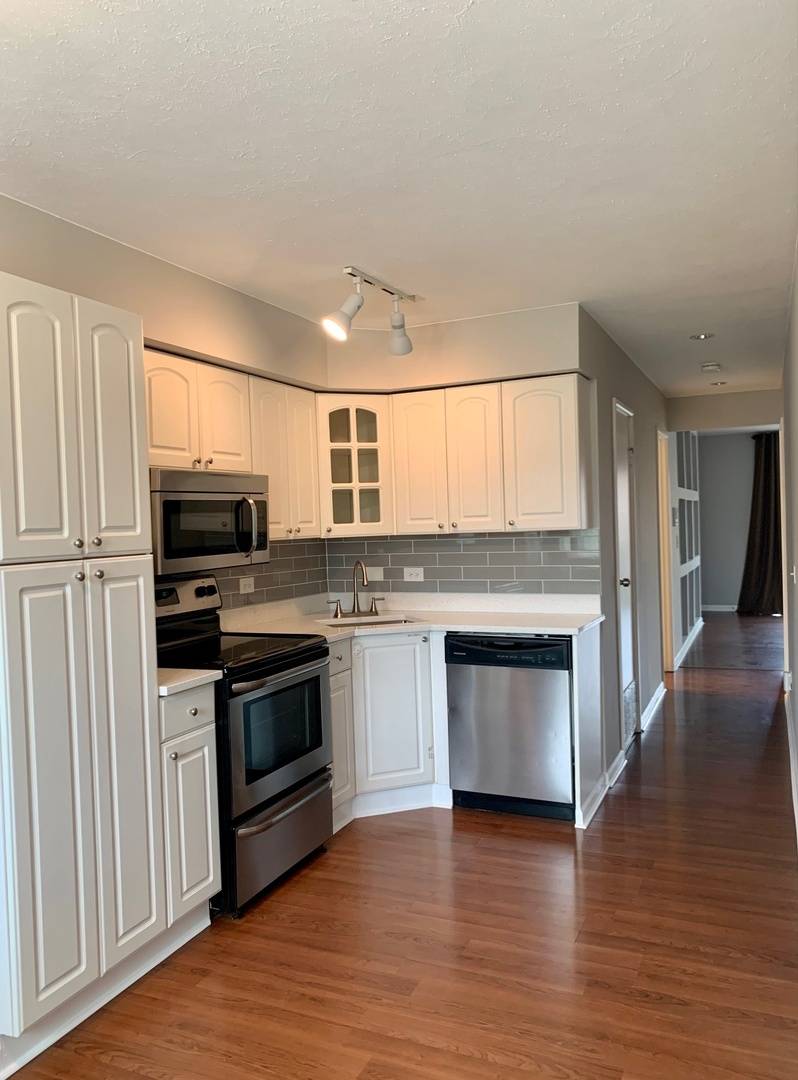Des Plaines, IL 60016,9818 Bianco TER #C