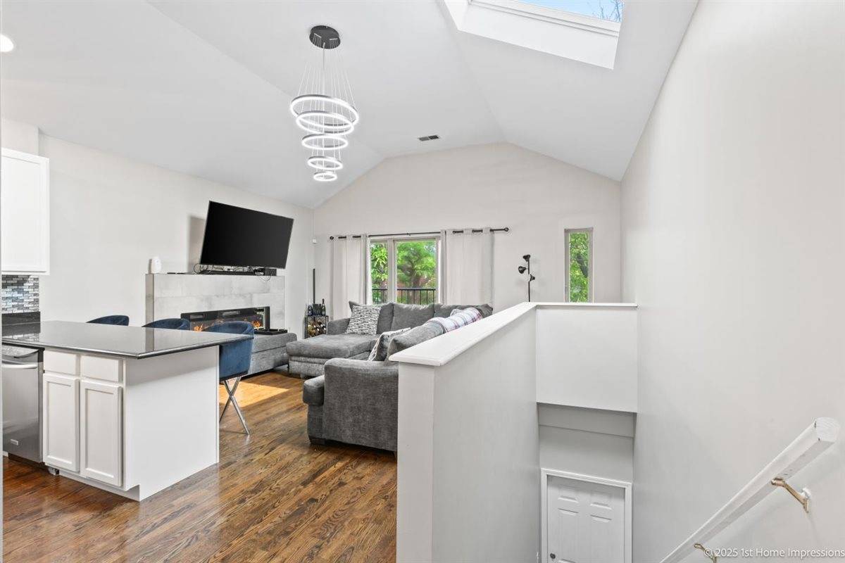 Chicago, IL 60619,1457 E 71st PL #3