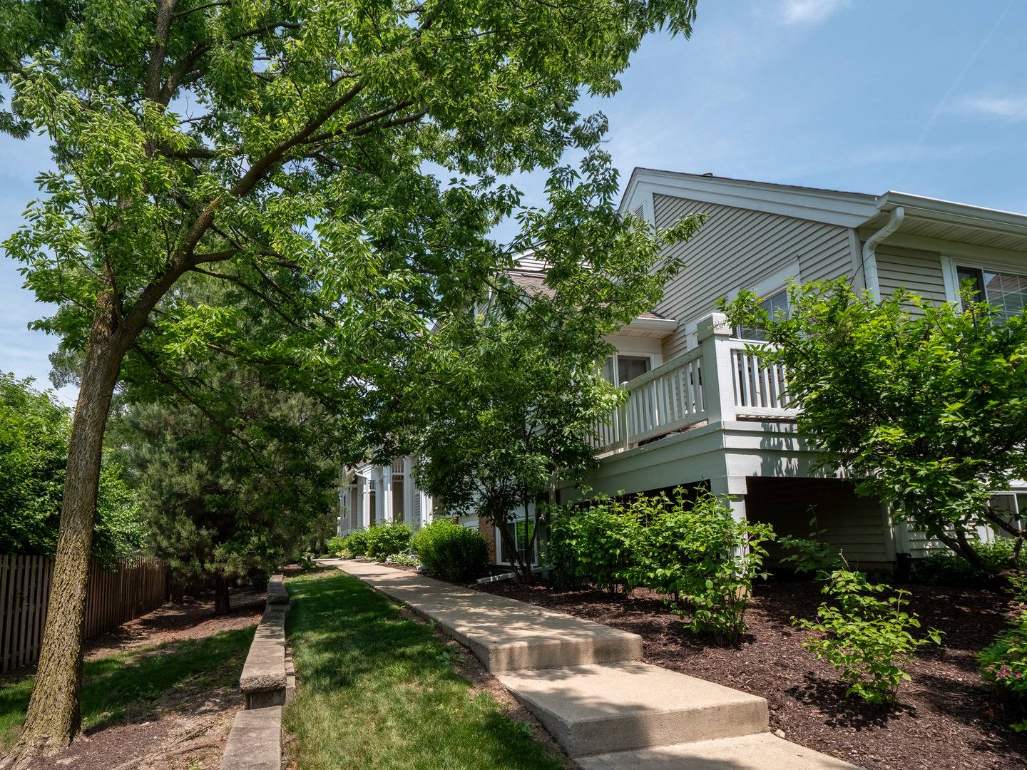 Glendale Heights, IL 60139,1052 Mayfield DR