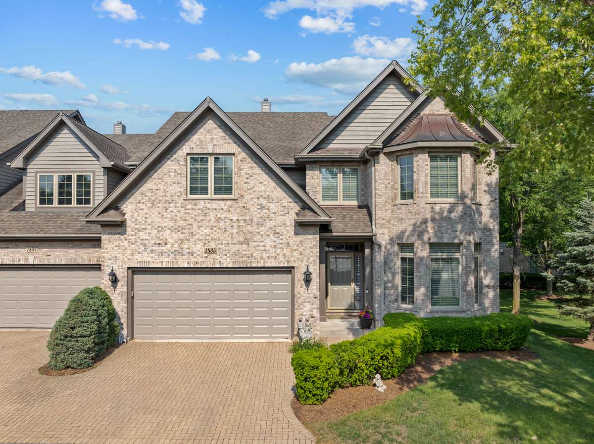 Bartlett, IL 60103,1835 Rizzi LN