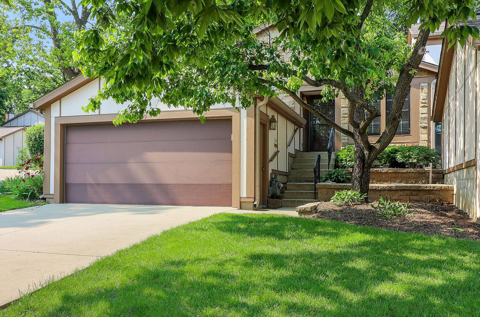 Wheaton, IL 60187,1149 Wheaton Oaks DR #0