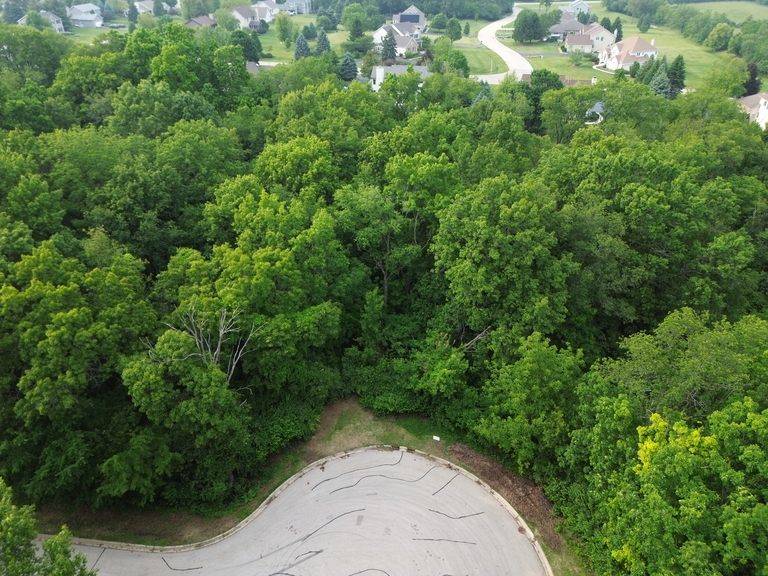 Mchenry, IL 60050,7110 Forest Oak DR