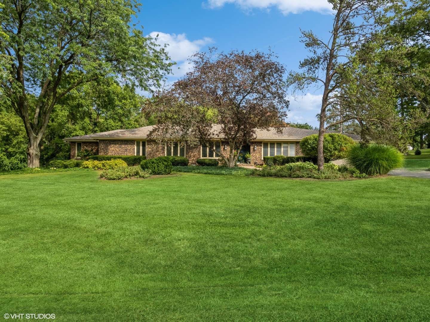 Crystal Lake, IL 60012,2720 Red Barn RD