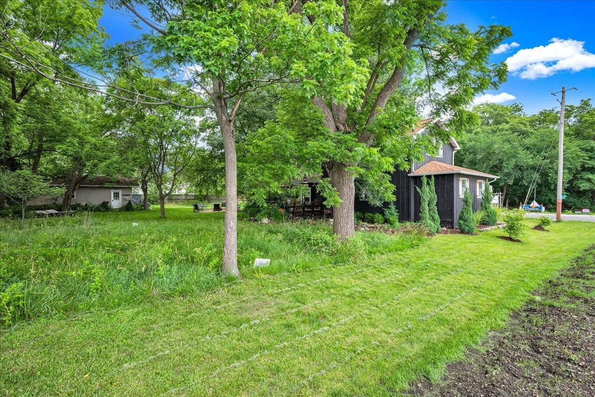 Hudson, IL 61748,17487 Carver RD