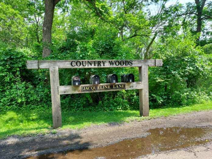 Barrington Hills, IL 60010,5 Jacqueline LN