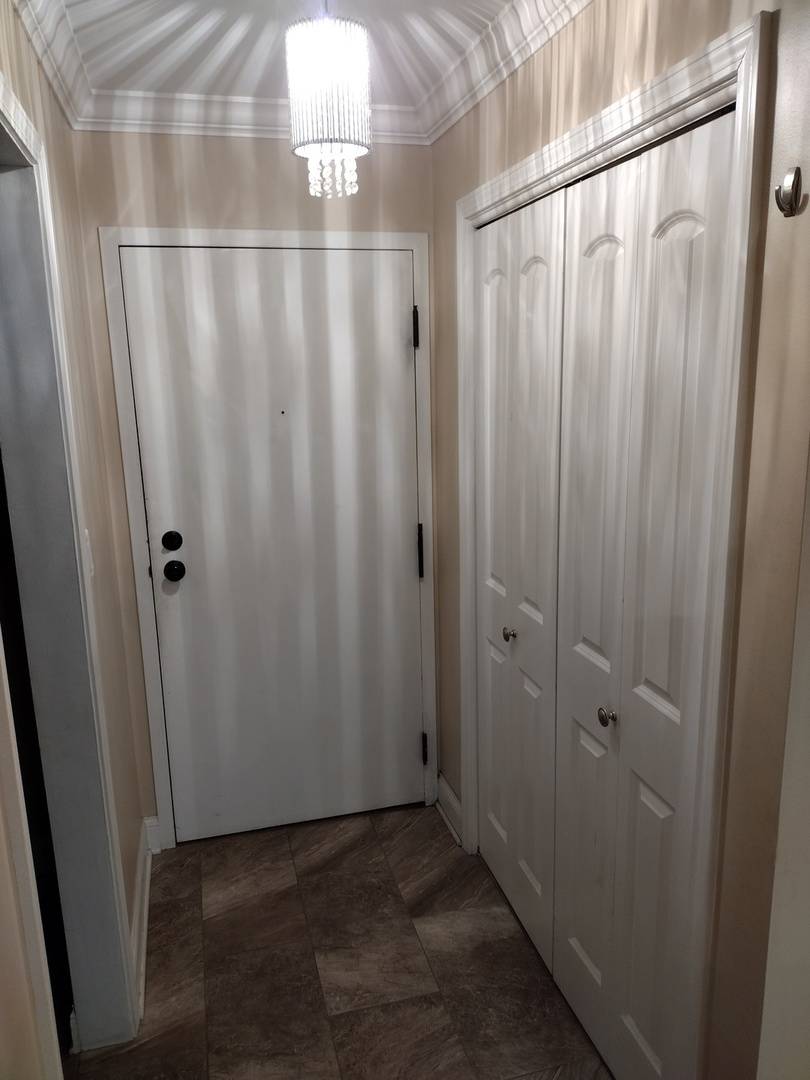 Palatine, IL 60074,263 S Clubhouse DR #108