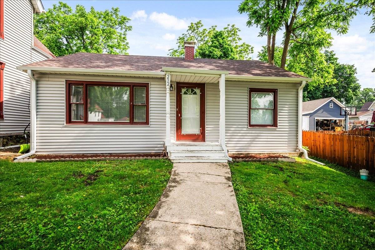 Elburn, IL 60119,230 E Shannon ST