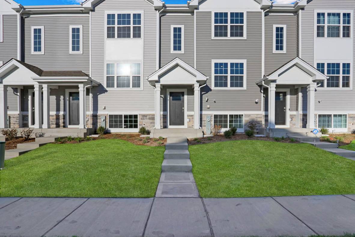 Hampshire, IL 60140,873 Briar Glen CT