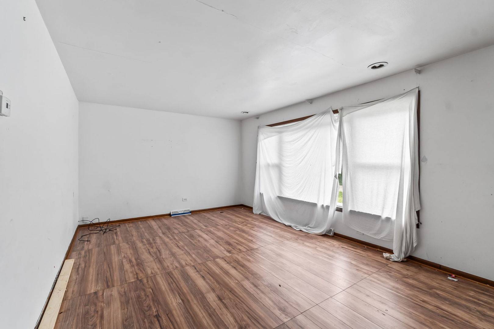 Robbins, IL 60472,14217 Turner AVE